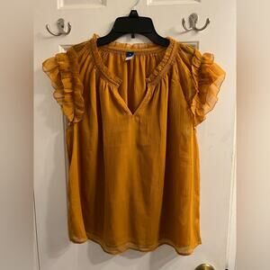 GORGEOUS Old Navy Ruffle Blouse Sz M